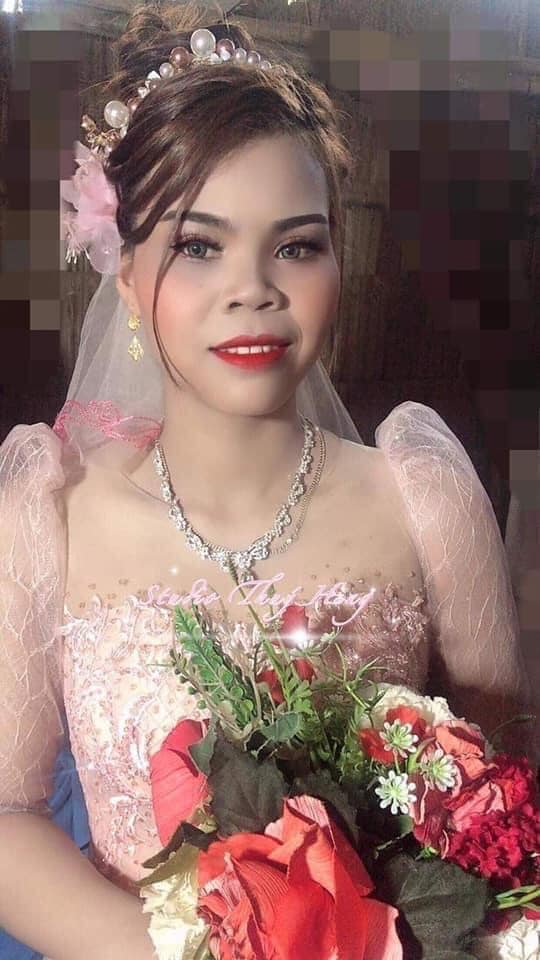 Ngày hot girl quận Cam Thúy Diễm lên xe hoa, trong dàn phù dâu xuất hiện người chị em thân thiết gây bão trên livestream năm nào, nhưng giờ vẫn chưa có người yêu?-2