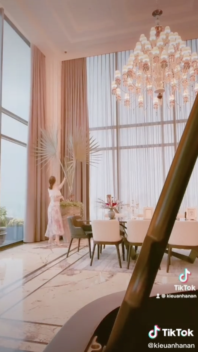 Nhà của phu nhân penthouse Anan Nguyễn nổi tiếng TikTok hoành tráng tới cỡ nào?-4