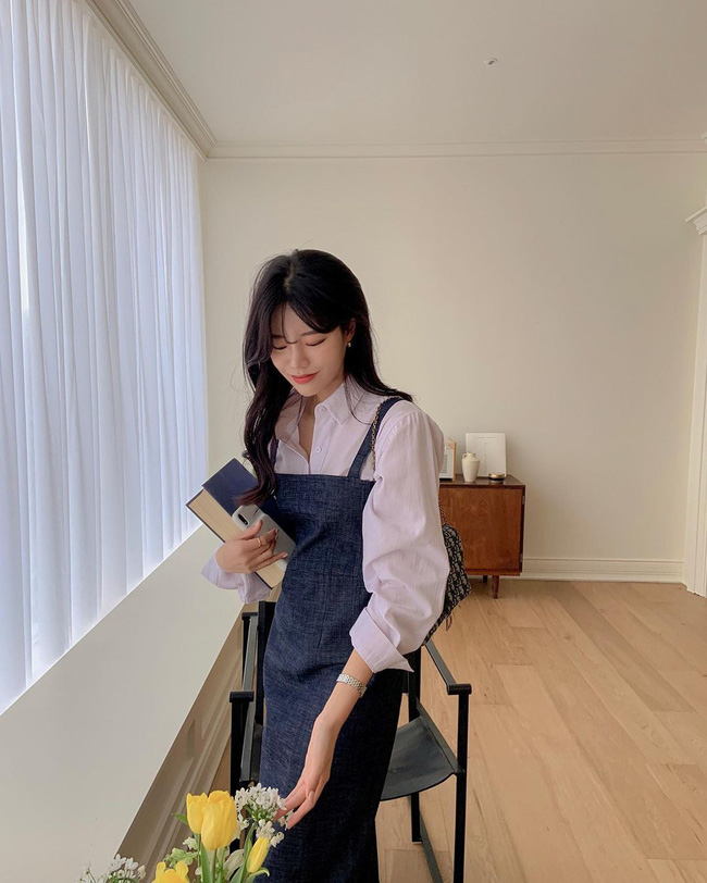 12 cách mặc váy hai dây + áo dài tay hợp mùa Xuân, chị em áp dụng đảm bảo trẻ đẹp mọi lúc mọi nơi-3