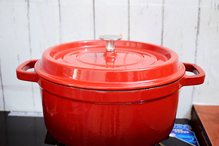 Gà hầm nấm đông cô, ớt xanh theo cách này, ngon không thể tả-11