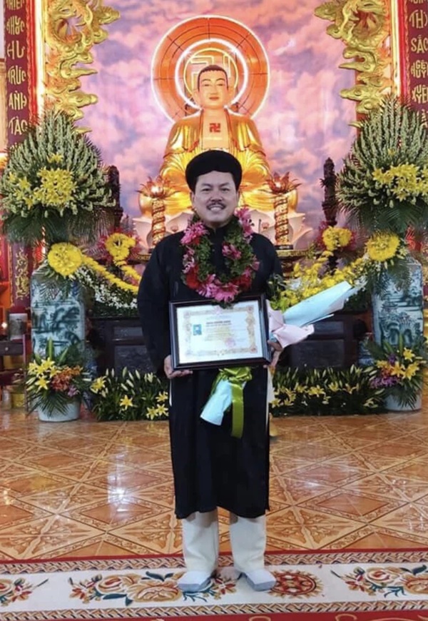 Nguyên nhân nào khiến ông Dũng lò vôi từ chỗ coi thầy là máu thịt của tôi đến ngờ vực và gay gắt tố cáo Võ Hoàng Yên lừa đảo?-2