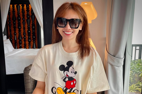 Rút kinh nghiệm từ Hari Won để không chọn giày dép phá game cả set đồ đẹp-8