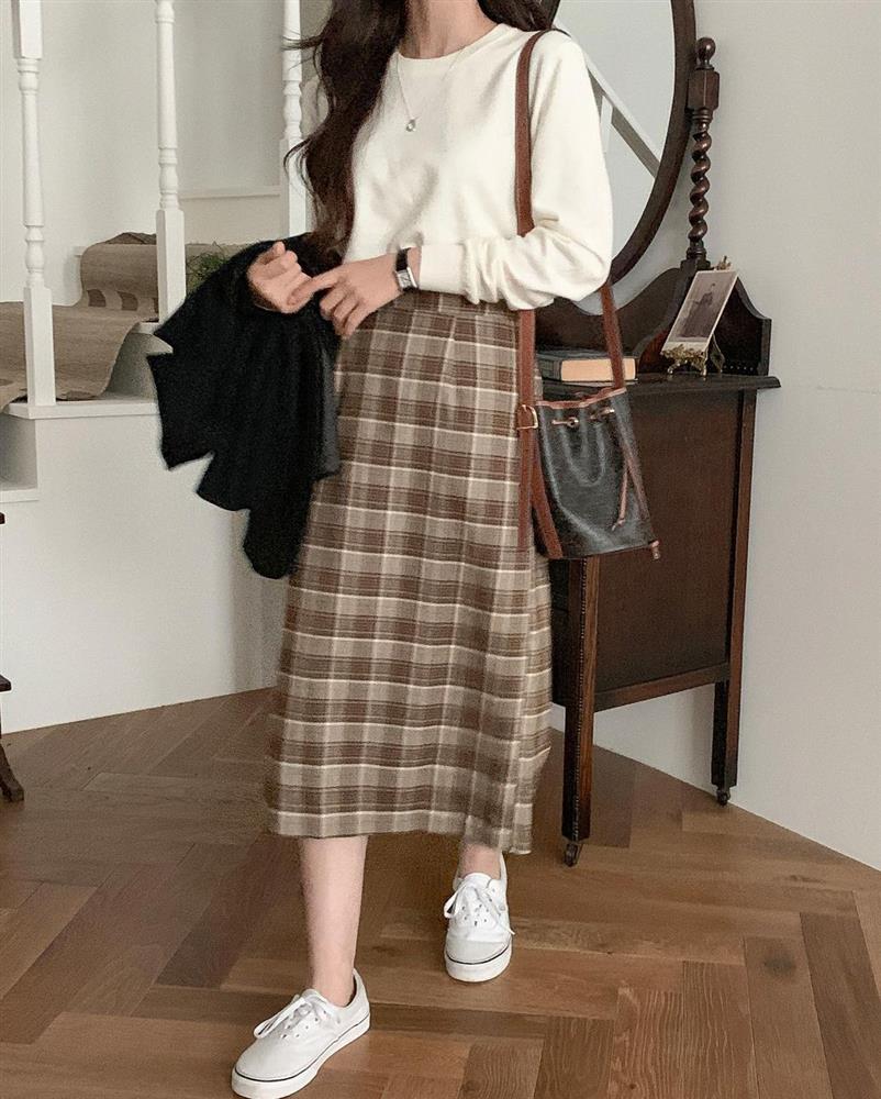 5 kiểu chân váy gái Hàn đang diện nhiều nhất, chị em sắm hết thì không bao giờ có chuyện mặc xấu-9