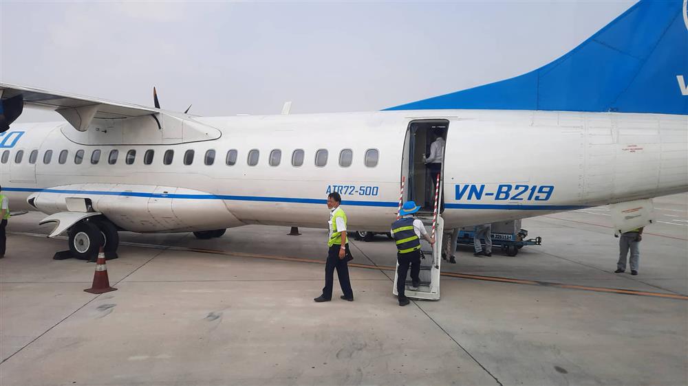 Chuyến bay từ TP.HCM đi Côn Đảo phải quay về vì máy bay có khói-2