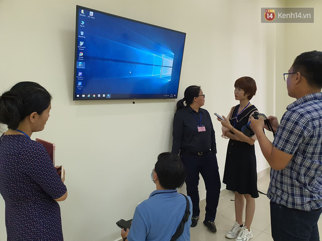 Xét xử vụ giết người, đổ bê tông ở Bình Dương: Nữ chủ mưu mệt mỏi, nhân viên y tế phải dìu ra khỏi phòng xét xử-15