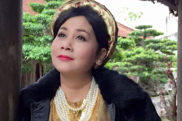 NSND Minh Hằng thất thần, bật khóc tiễn đưa chồng về cõi vĩnh hằng-13