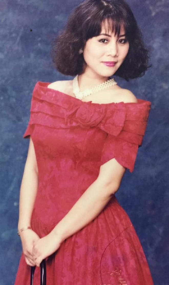 Cuộc đời NSND Minh Hằng: 25 năm lẻ bóng, hạnh phúc mới chưa được bao lâu thì chồng ra đi vì bạo bệnh-3