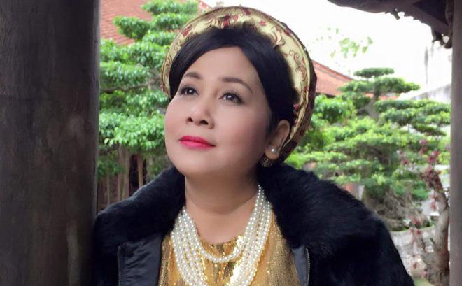 Cuộc đời NSND Minh Hằng: 25 năm lẻ bóng, hạnh phúc mới chưa được bao lâu thì chồng ra đi vì bạo bệnh-5