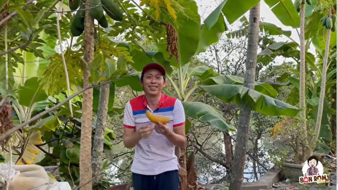 Hoài Linh khoe cây 8 tỷ ra quả, tiết lộ điều bất ngờ về mình năm mười mấy tuổi-2