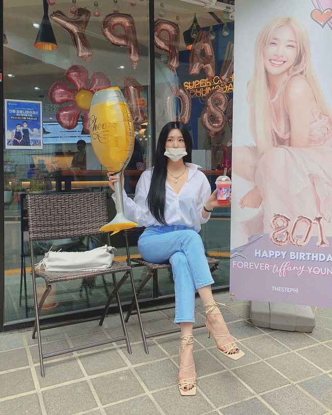 12 set đồ hack tuổi diệu kỳ của sao Hàn 30+, chị em áp dụng thì nhìn xịn hết sức chứ không hề cưa sừng làm nghé-8