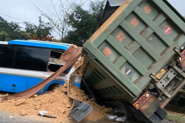 Người mẹ sinh 14 đứa con ở Hà Nội, 3 đứa vướng vào lao lý: Cuộc đời này tôi chưa thấy ai khổ như mình”-18