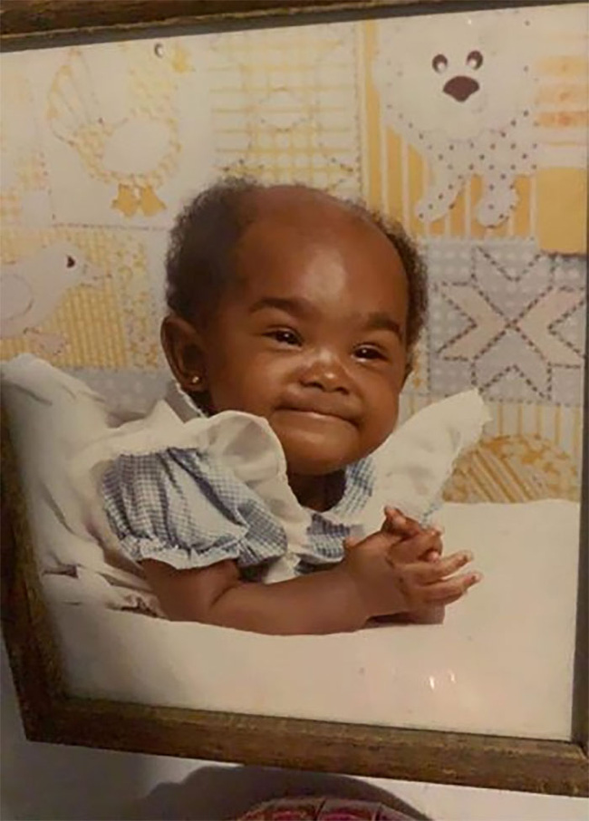 Chùm ảnh: Những em bé sơ sinh có khuôn mặt ông cụ non” khiến cha mẹ được một phen hết hồn nhưng lại gây bão mạng-17