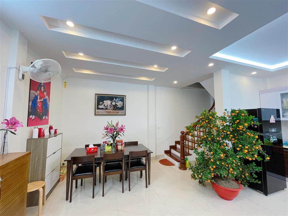 Không gian sống bạc tỷ của MC Chúng tôi là chiến sĩ: Tiện nghi và ngập tràn hoa lá, nhưng chính chủ lại tiết lộ... phần lớn là nợ ngân hàng!-5