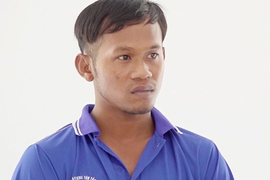 Chồng chém vợ tại tiệc cưới