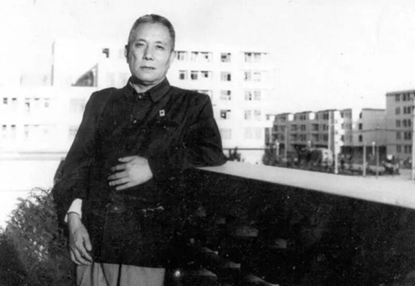 Con gái vừa mất, chồng sa vào lưới tình của học trò kém nhiều tuổi, quả báo đến nhanh dành cho kẻ phản bội sau khi nhận đòn hiểm từ cô vợ ngỡ hiền lành-3