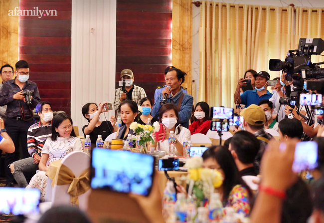 Anh họ Võ Hoàng Yên bất ngờ xuất hiện, nhờ vợ chồng ông Dũng lò vôi giúp đỡ để thách đấu thần y-2