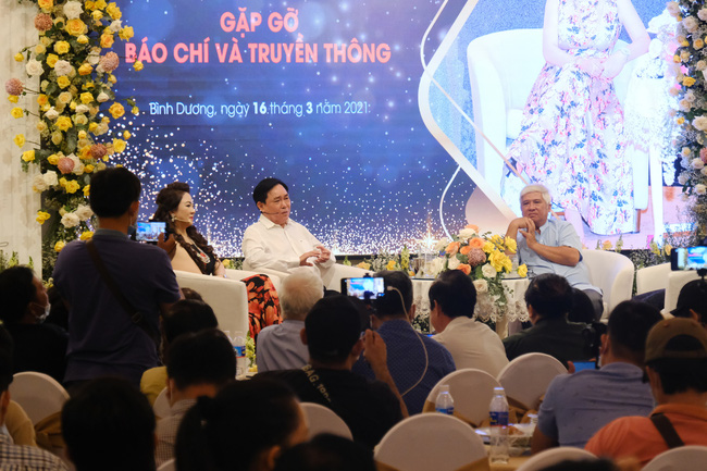 Anh họ Võ Hoàng Yên bất ngờ xuất hiện, nhờ vợ chồng ông Dũng lò vôi giúp đỡ để thách đấu thần y-4