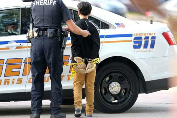 Học hành áp lực, con trai 30 tuổi đánh đập mẹ ruột nhiều năm-2