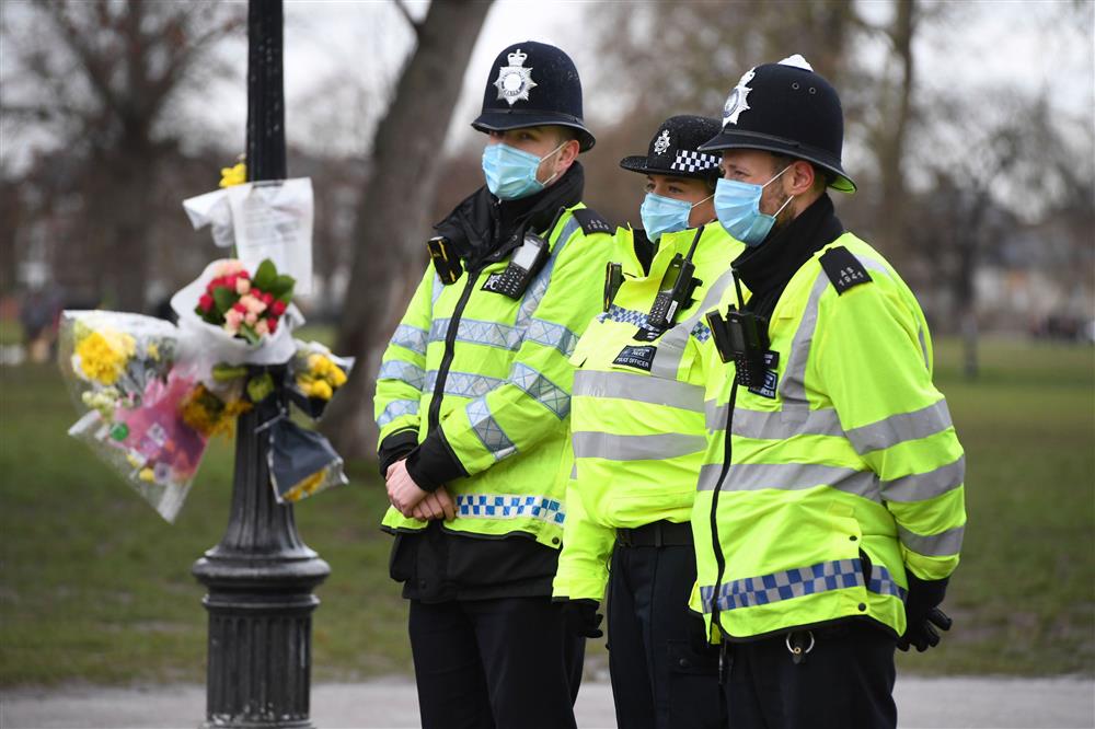 Vụ cô gái bị cảnh sát cấp cao giết hại rúng động Anh quốc: Công bố ảnh hiện trường nơi tìm thấy thi thể phân hủy cùng thông tin bất ngờ về hung thủ-5