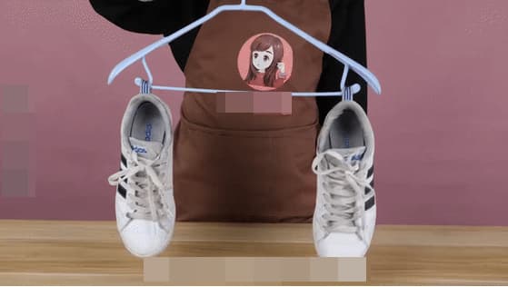 Cái đuôi nhỏ phía sau giày có tác dụng gì không?-5