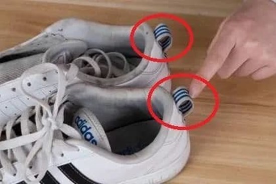 'Cái đuôi nhỏ' phía sau giày có tác dụng gì không?