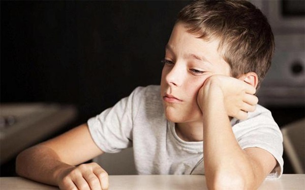 Giáo dục con trai, cha mẹ không nên phạm 4 sai lầm này, nếu không sẽ dễ gây tổn thương tâm lý trẻ-4