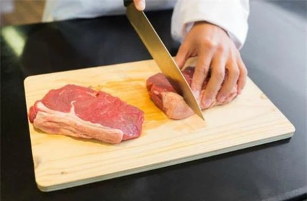 Cậu bé 7 tuổi bị ung thư do sở thích ăn uống mà rất nhiều trẻ cũng có-4