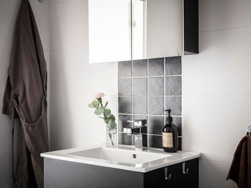 Căn hộ áp mái hiện đại có view nhìn ra biển, niềm ao ước của các chị em là đây chứ đâu-19