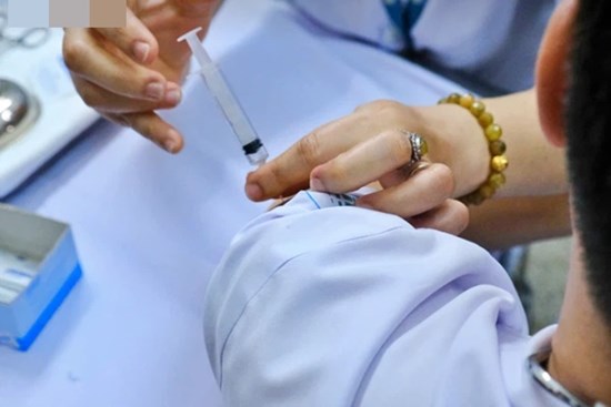 TP.HCM có 3 trường hợp phản ứng phản vệ độ II sau khi tiêm vắc-xin COVID-19 đã được điều trị kịp thời