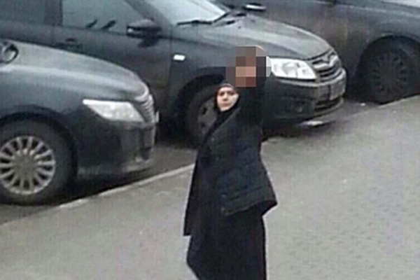 Bố bị giết chết trước mặt mẹ, thiếu nữ 16 tuổi từ bỏ ước mơ thời thơ ấu, rẽ hướng cuộc đời và 23 năm sau làm nên chuyện không tưởng-8