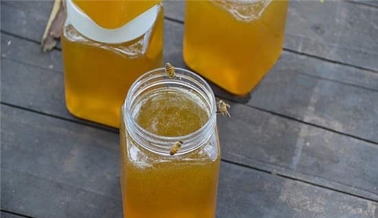 Làm thế nào để phân biệt được chất lượng của mật ong? Chia sẻ 2 mẹo có thể giúp bạn-3