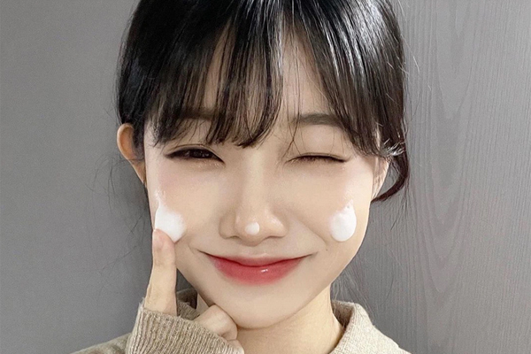 Muốn đẩy lùi thâm nám, đốm nâu, các chuyên gia khuyên bạn nên sắm 4 lọ toner này-6