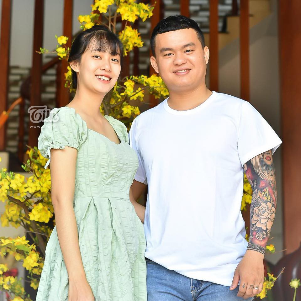 Dân mạng chế ảnh mẹ bầu vác rựa giúp chồng đuổi trộm: Nóc nhà này quá chất lượng-4