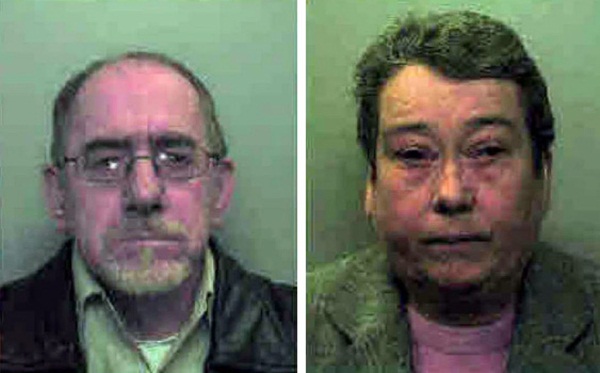 Bị bố dượng, mẹ ruột và anh trai hành hạ đến mang thai, 3 thập kỷ sau, người phụ nữ nhờ khai quật mộ con nhỏ để đòi lại công bằng-2