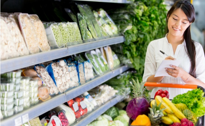 2 thời điểm không nên mua thực phẩm trong siêu thị: Tốn tiền lại rước toàn đồ hết hạn, sắp hỏng-2
