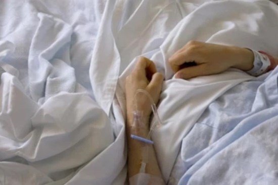 Cô gái 26 tuổi chưa chồng bị ung thư cổ tử cung vì hệ lụy của việc quan hệ không an toàn