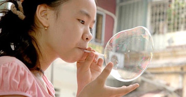 3 học sinh lớp 5 ngộ độc do thổi keo bong bóng: Chuyên gia cảnh báo keo thổi bong bóng không rõ nguồn gốc là thứ vô cùng độc hại-3