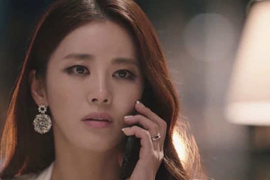 Gia đình tôi đến nhà người yêu bàn bạc chuyện cưới xin, khi vừa dứt lời, bà nội anh ấy đã gào thét một điều cay nghiệt
