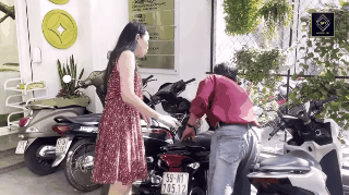 NS Thương Tín đi khập khiễng, sức khoẻ yếu sau cơn đột quỵ: Một mình lái xe tới phòng khám răng, biết đi xe sẽ ngã mà bất lực-1