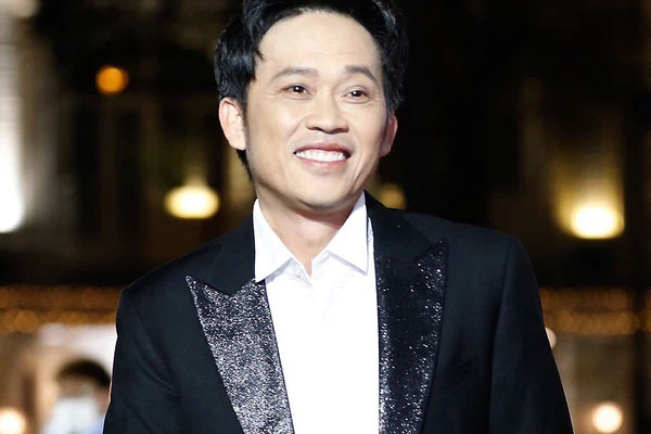 Hoài Linh tự tay móc cống đen ngòm: Nổi tiếng cũng là người, cũng phải làm hết-5