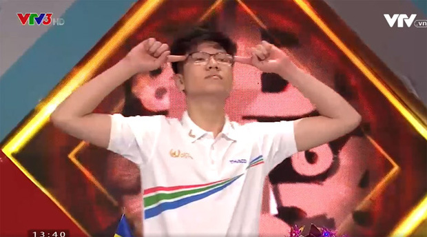 Nam sinh Olympia bị ném đá do cười đểu đối thủ, ăn mừng thái quá, nhưng xem điều này mới thấy quá giỏi-1