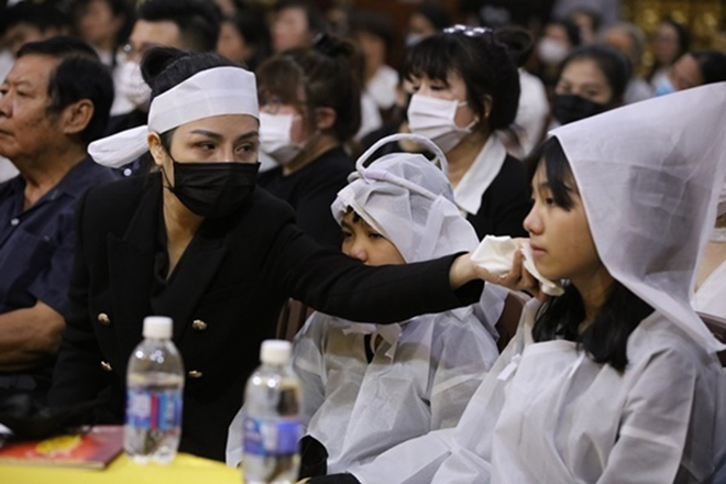 Người vợ cũ sống điềm đạm, ân nghĩa của cố ca sĩ Vân Quang Long-3