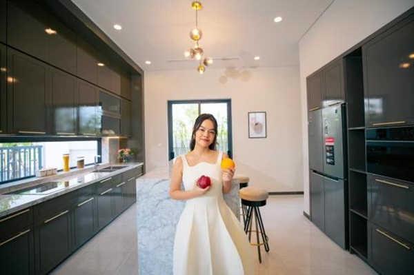 Phạm Quỳnh Anh mua hai căn nhà phố liền kề làm quà tặng cho con gái-1