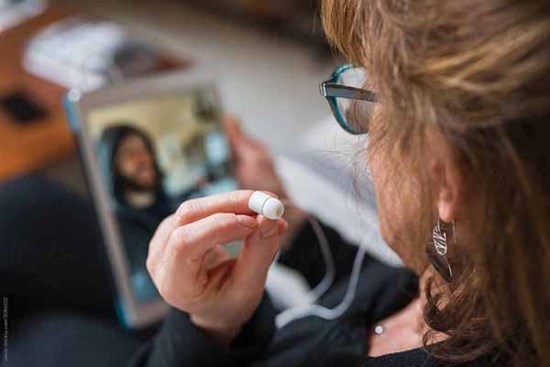 Bỗng nhận được tin nhắn ngọt ngào của con trai 17 tuổi, mẹ đọc nội dung xong liền gọi báo cảnh sát