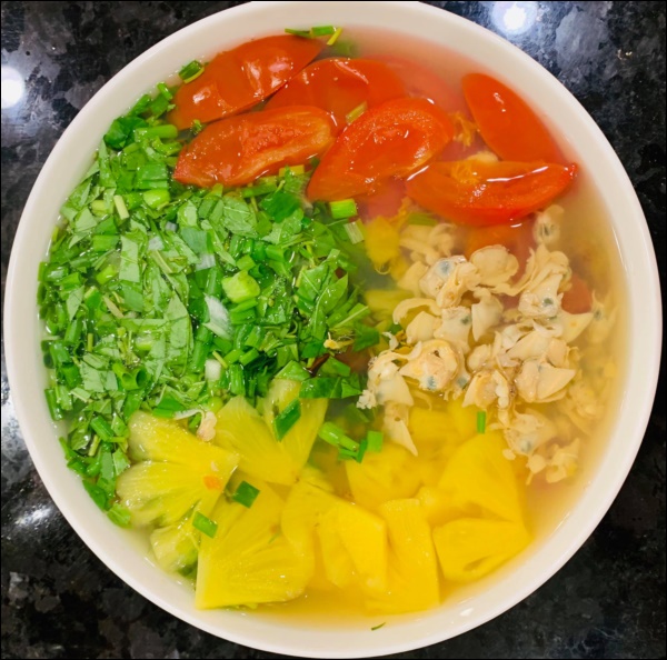 Nấu ăn siêu đỉnh như Lã Thanh Huyền: Cân đẹp món canh&nbsp;chua cá hú chuẩn vị miền Tây, chị em học ngay để chiêu đãi chồng con-8