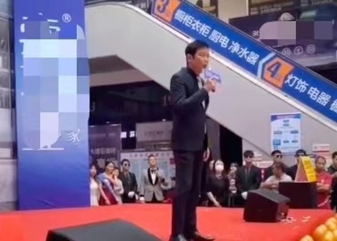 Tài tử Anh hùng xạ điêu: Phản bội vợ con theo tình mới, tuổi U60 tuột dốc không phanh-9