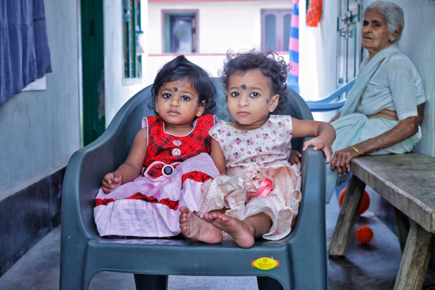 Bà mẹ già nhất thế giới sinh con ở tuổi 73 do bác sĩ hiểu nhầm, từ phép màu y học” biến thành bi kịch buồn chỉ sau 2 năm-4