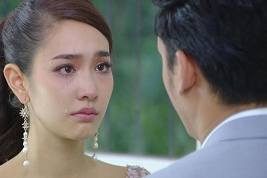 Ly thân vì chồng 