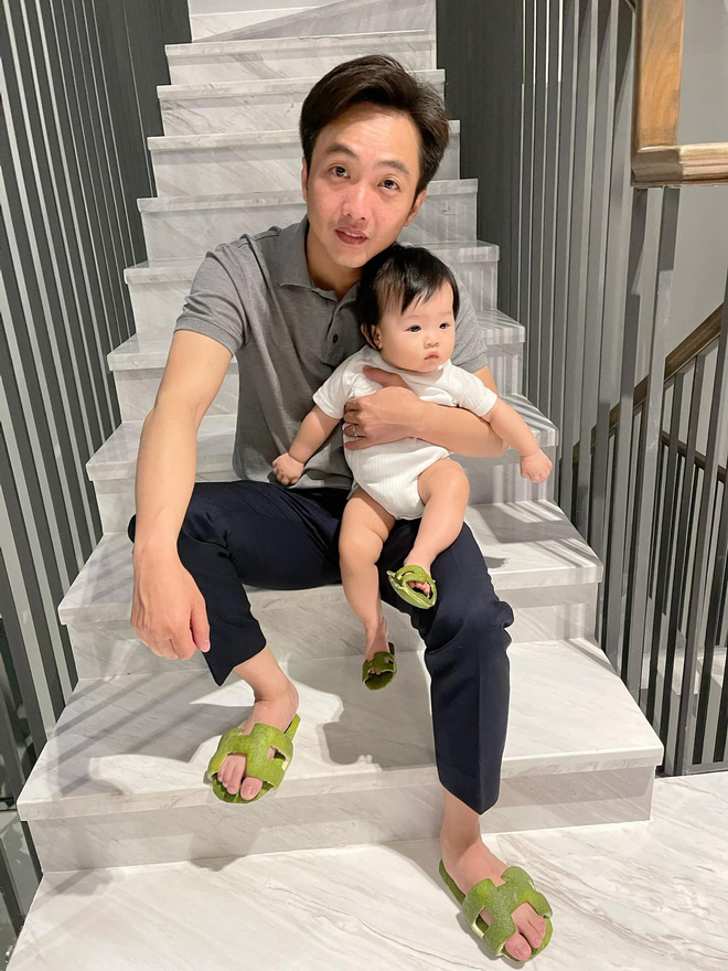 Đàm Thu Trang đẻ thuê” thật rồi, Cường Đô La tung ảnh ngày bé không khác gì copy & paste” với Suchin-4