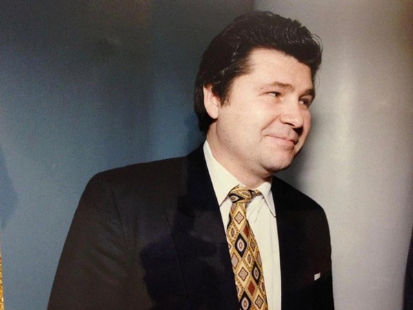 Bố bị giết chết trước mặt mẹ, thiếu nữ 16 tuổi từ bỏ ước mơ thời thơ ấu, rẽ hướng cuộc đời và 23 năm sau làm nên chuyện không tưởng-7